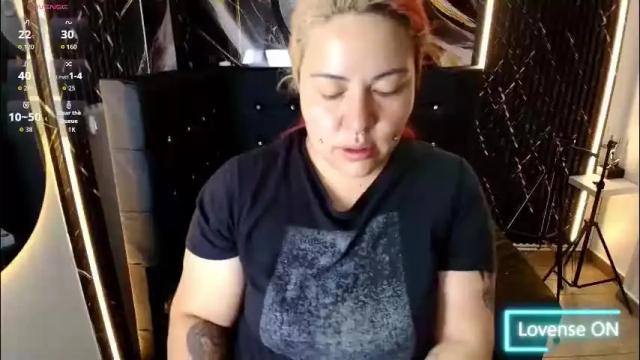 Thumbnail 1, bruja_scarlata's Stream at Chaturbate, 1 month ago