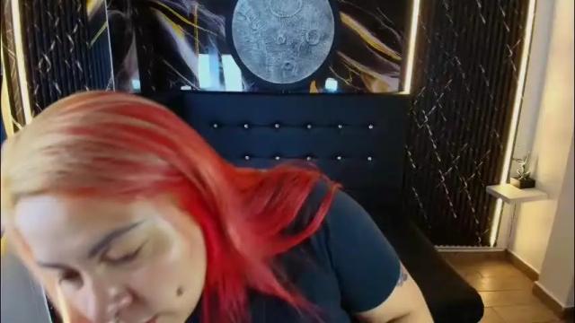 Image 2 of bruja_scarlata Stream on Chaturbate on 1 month ago