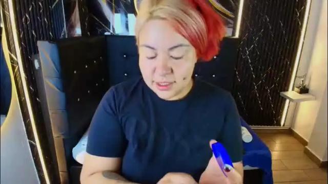 Image 8 of bruja_scarlata Stream on Chaturbate on 1 month ago