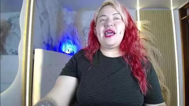 Image 4 of bruja_scarlata Stream on Chaturbate on 1 month ago