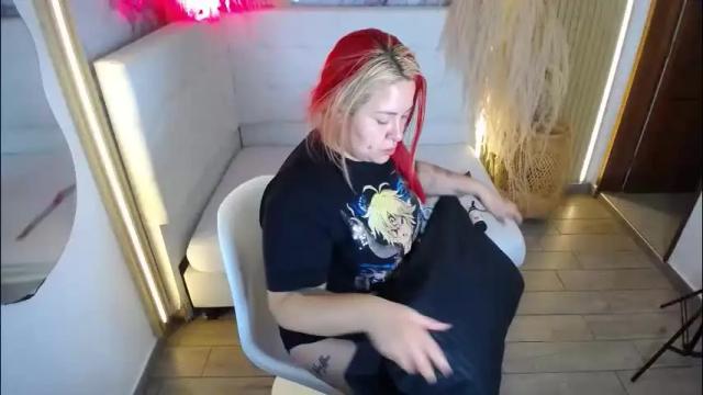 Image 6 of bruja_scarlata Stream on Chaturbate on 26 days ago