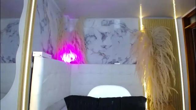 Image 6 of bruja_scarlata Stream on Chaturbate on 25 days ago