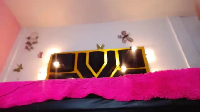 Image 12 of bruneleti_sex Stream on Chaturbate on 1 month ago