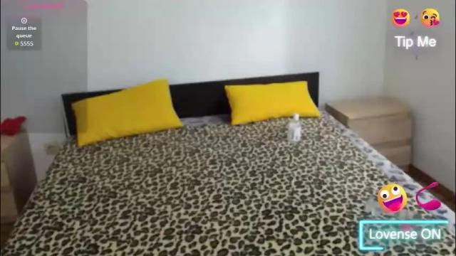 Image 12 of brunettgirl_ Stream on Chaturbate on 2 months ago