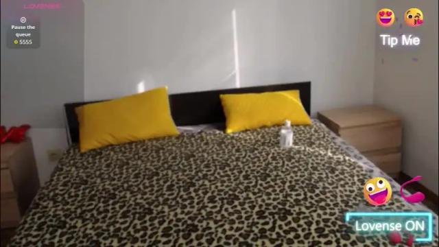 Image 4 of brunettgirl_ Stream on Chaturbate on 2 months ago