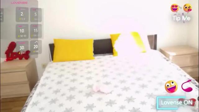 Image 2 of brunettgirl_ Stream on Chaturbate on 2 months ago