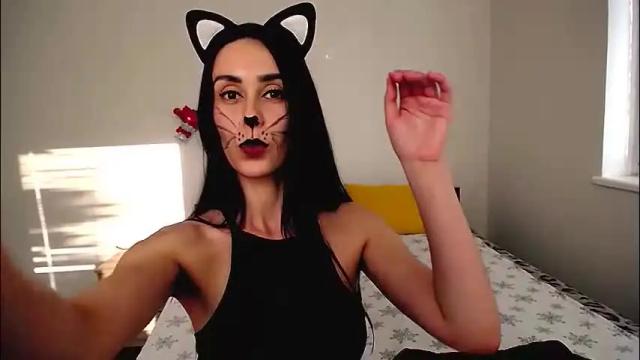 Image 3 of brunettgirl_ Stream on Chaturbate on 1 day ago