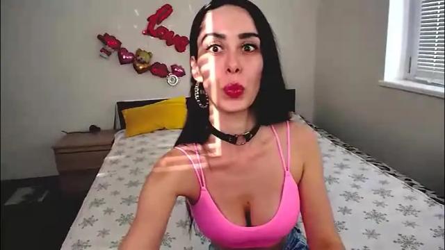 Image 3 of brunettgirl_ Stream on Chaturbate on 13 hours ago