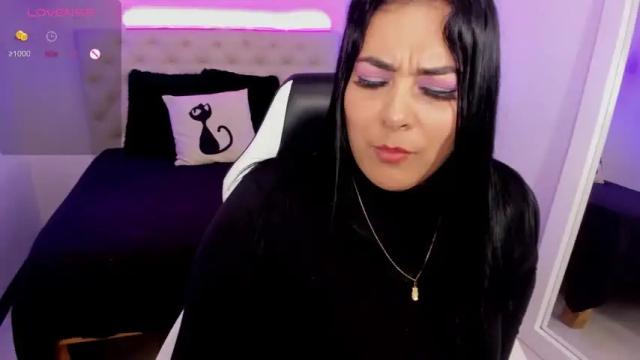 Image 7 of brunnasmith_ Stream on Chaturbate on 13 months ago