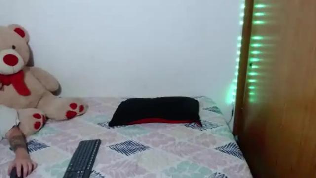 Image 7 of bruno_leon777 Stream on Chaturbate on 15 months ago