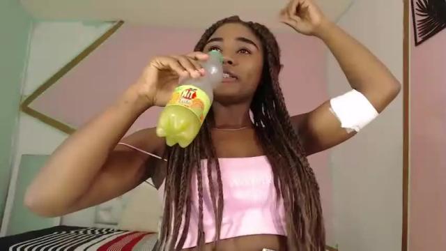 Image 3 of bruunette_sex Stream on Chaturbate on 15 months ago