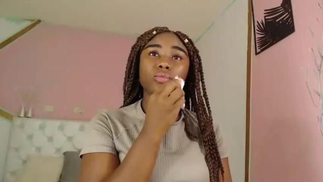 Image 4 of bruunette_sex Stream on Chaturbate on 15 months ago