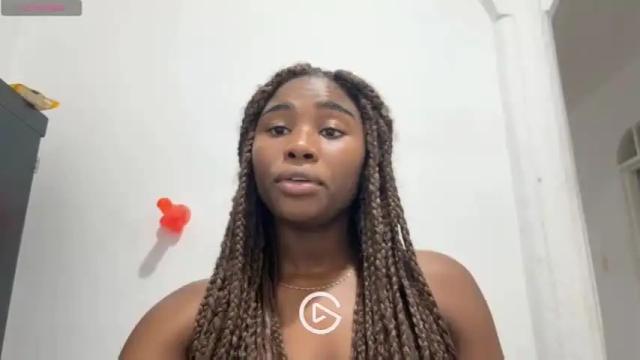 Image 2 of bruunette_sex Stream on Chaturbate on 15 months ago