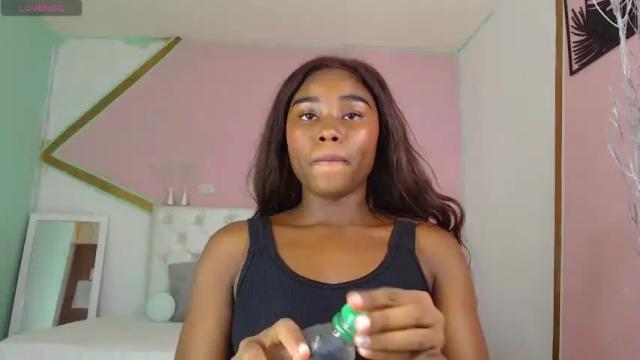 Image 10 of bruunette_sex Stream on Chaturbate on 14 months ago