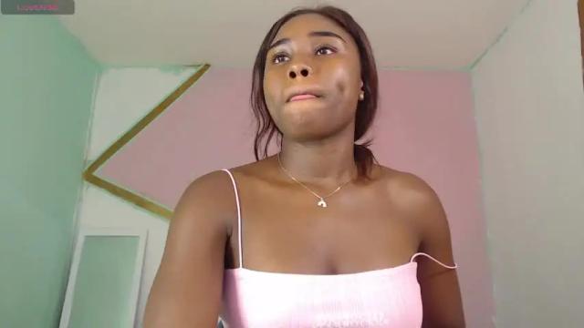 Image 11 of bruunette_sex Stream on Chaturbate on 18 months ago