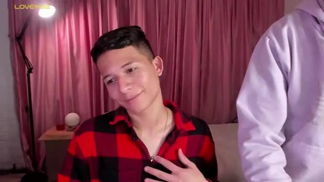 Image 2 of bryam_hot Stream on Chaturbate on 17 months ago