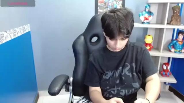 Image 12 of bryce_evans Stream on Chaturbate on 13 months ago