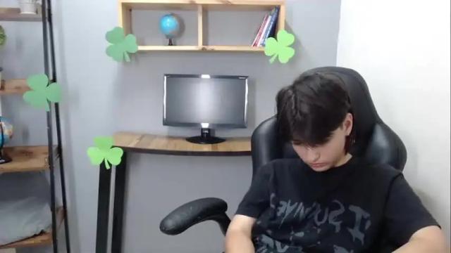 Image 11 of bryce_evans Stream on Chaturbate on 13 months ago