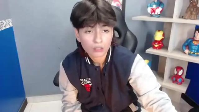 Image 7 of bryce_evans Stream on Chaturbate on 13 months ago