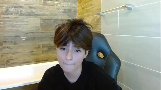 Image 4 of bryce_evans Stream on Chaturbate on 4 months ago