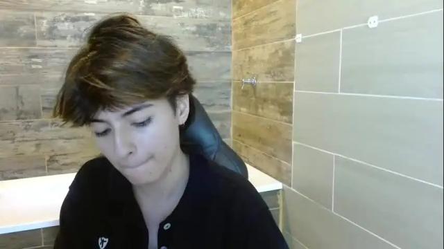 Image 2 of bryce_evans Stream on Chaturbate on 4 days ago