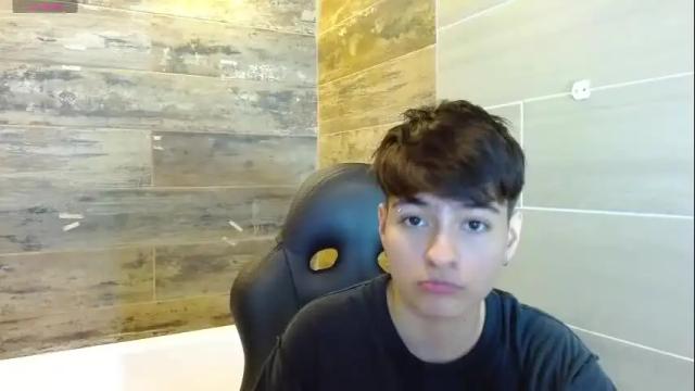 Image 4 of bryce_evans Stream on Chaturbate on 3 months ago