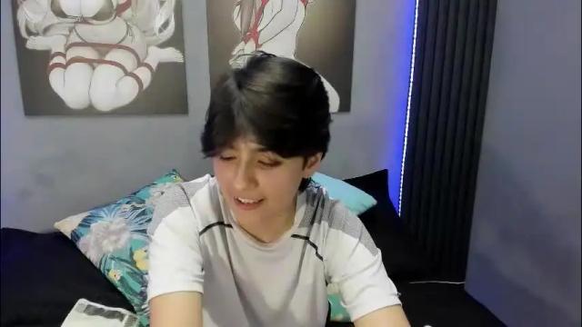 Image 12 of bryce_evans Stream on Chaturbate on 2 months ago