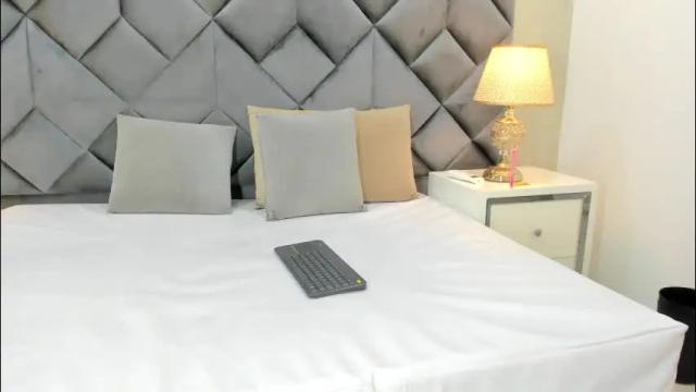 Image 7 of buda_and_cataleya_ Stream on Chaturbate on 2 months ago