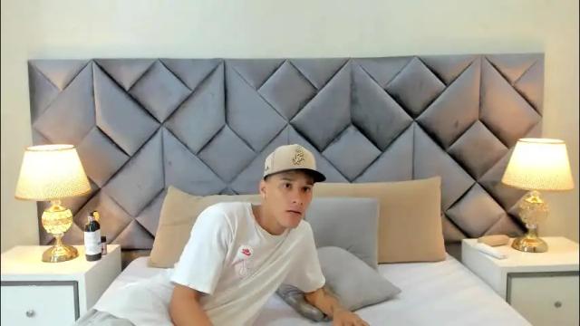 Image 7 of buda_and_cataleya_ Stream on Chaturbate on 2 months ago