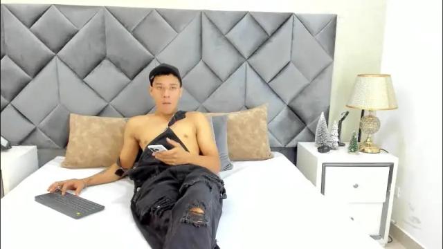 Image 8 of buda_and_cataleya_ Stream on Chaturbate on 1 month ago