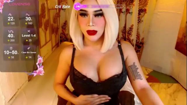 Image 4 of buena_fortuna Stream on Chaturbate on 15 days ago