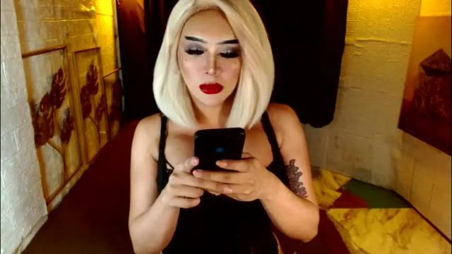 Image 12 of buena_fortuna Stream on Chaturbate on 2 months ago