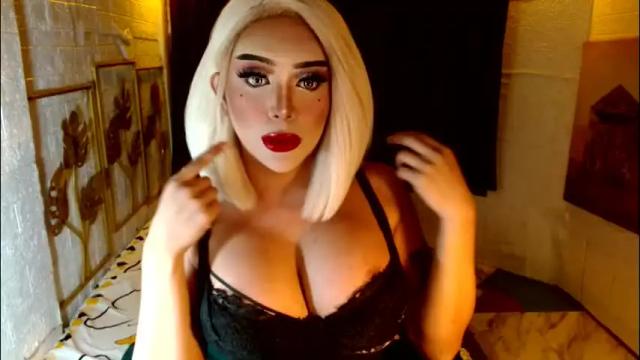 Image 3 of buena_fortuna Stream on Chaturbate on 2 months ago