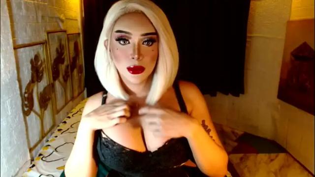 Image 7 of buena_fortuna Stream on Chaturbate on 2 months ago