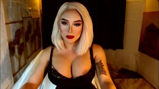 Image 12 of buena_fortuna Stream on Chaturbate on 1 month ago