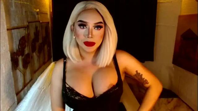 Image 3 of buena_fortuna Stream on Chaturbate on 1 month ago