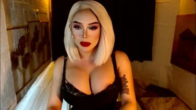 Image 4 of buena_fortuna Stream on Chaturbate on 1 month ago