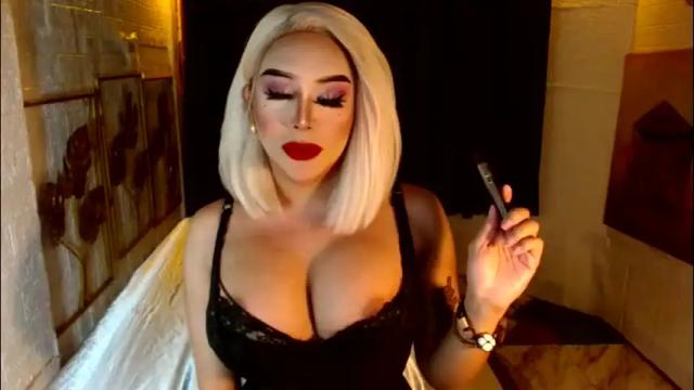 Image 8 of buena_fortuna Stream on Chaturbate on 1 month ago