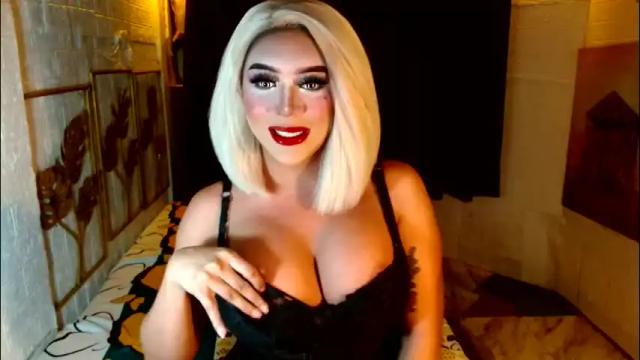 Image 3 of buena_fortuna Stream on Chaturbate on 1 month ago