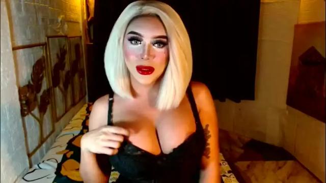 Image 4 of buena_fortuna Stream on Chaturbate on 1 month ago