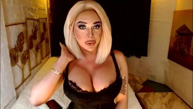 Image 4 of buena_fortuna Stream on Chaturbate on 1 month ago