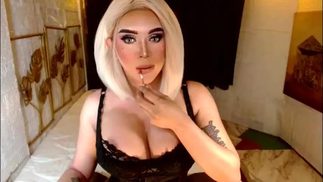Image 4 of buena_fortuna Stream on Chaturbate on 29 days ago