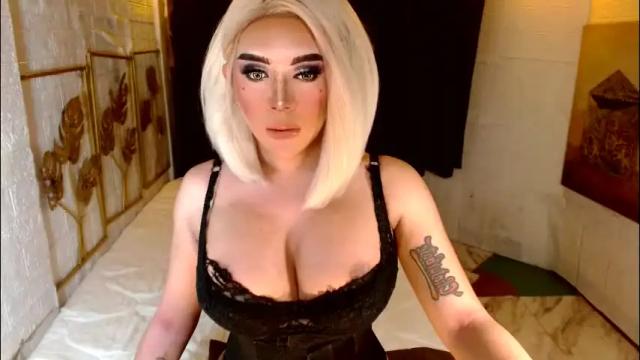 Image 6 of buena_fortuna Stream on Chaturbate on 29 days ago