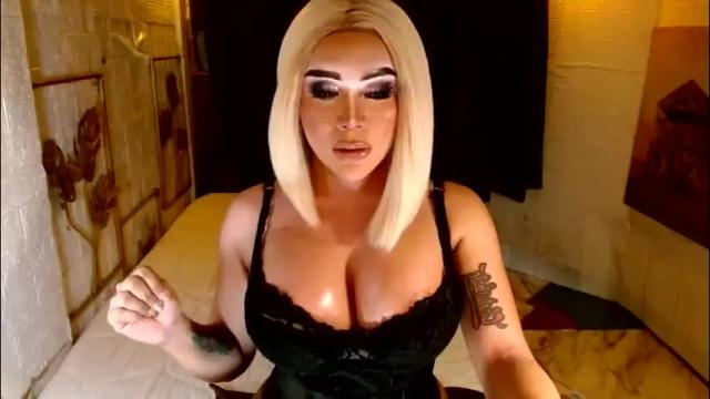 Image 12 of buena_fortuna Stream on Chaturbate on 25 days ago