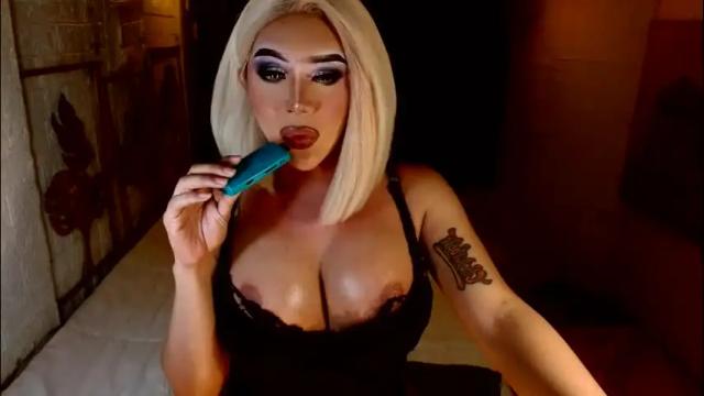 Image 7 of buena_fortuna Stream on Chaturbate on 1 month ago