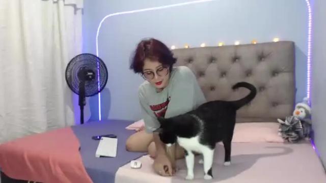 Thumbnail 1, bunny_cute18's Stream at Chaturbate, 18 months ago