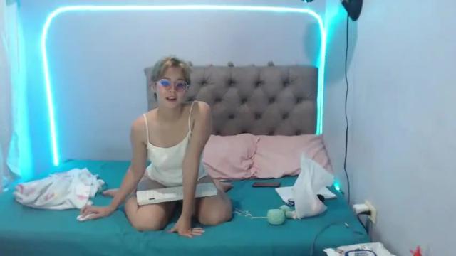 Image 2 of bunny_cute18 Stream on Chaturbate on 23 months ago