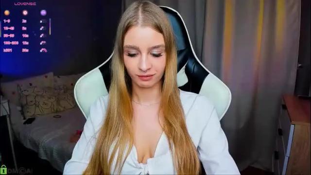 Image 2 of bunny_wetty Stream on Chaturbate on 2 months ago