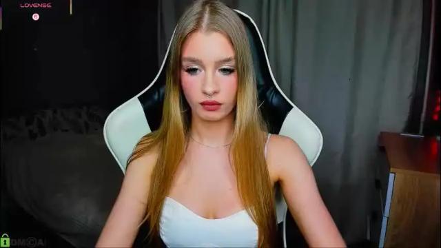 Image 2 of bunny_wetty Stream on Chaturbate on 2 months ago