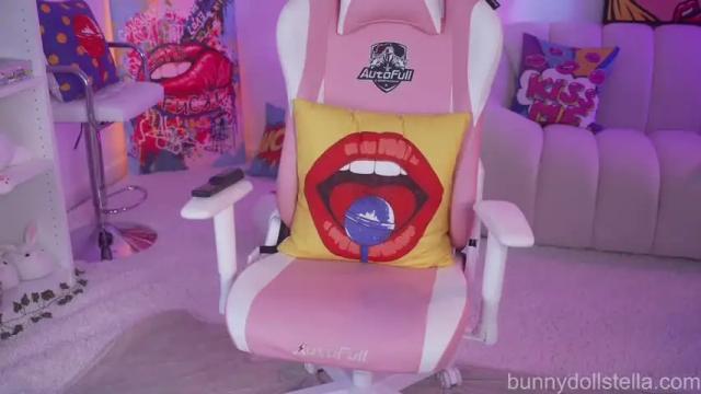 Image 11 of bunnydollstella Stream on Chaturbate on 8 days ago